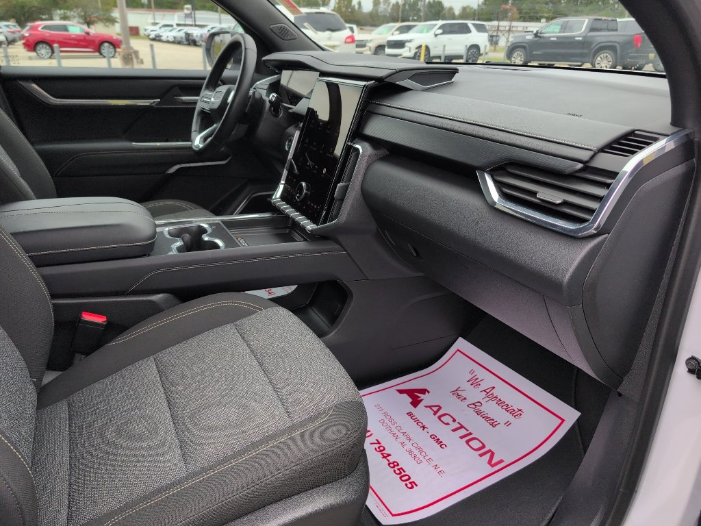 Used 2025 GMC Acadia Elevation image 10