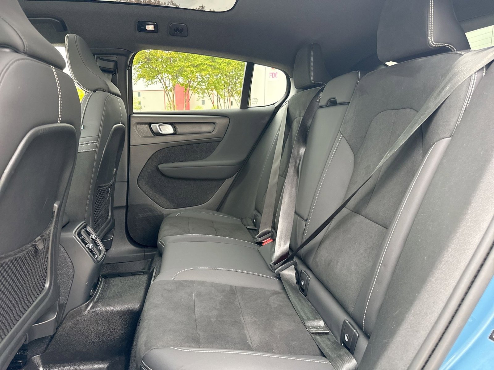 Certified 2023 Volvo C40 P8 Recharge Plus AWD/4WD image 25
