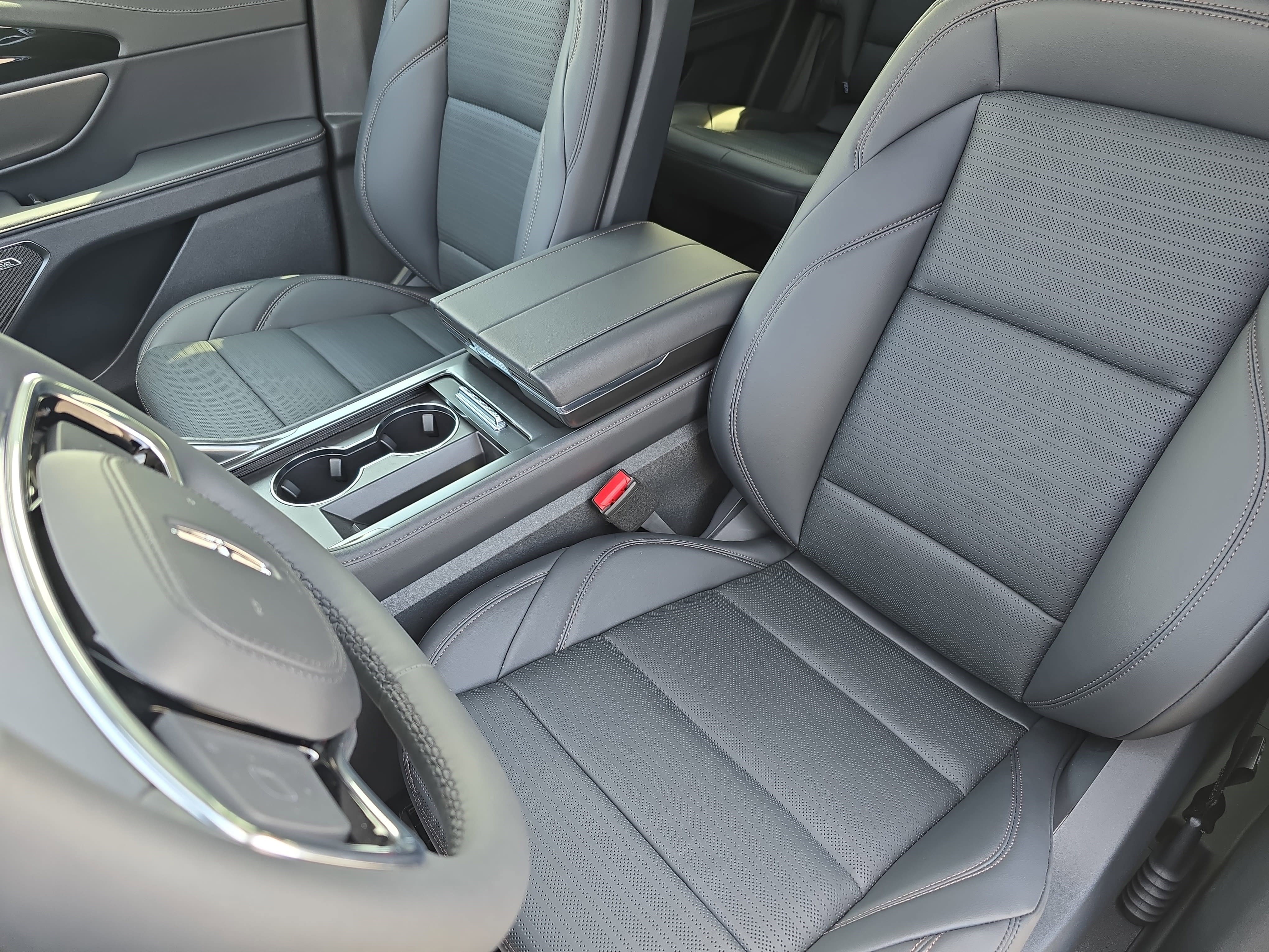 New 2026 Lincoln Nautilus Reserve w/ Jet Appearance Package AWD/4WD image 15