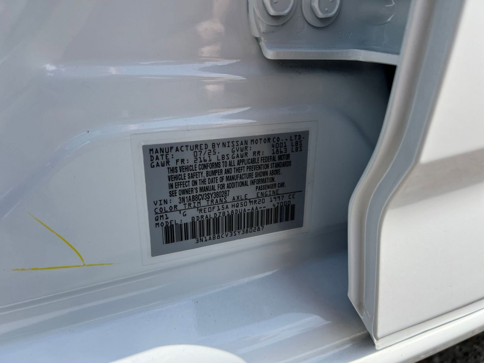 Used 2025 Nissan Sentra SV FWD image 34