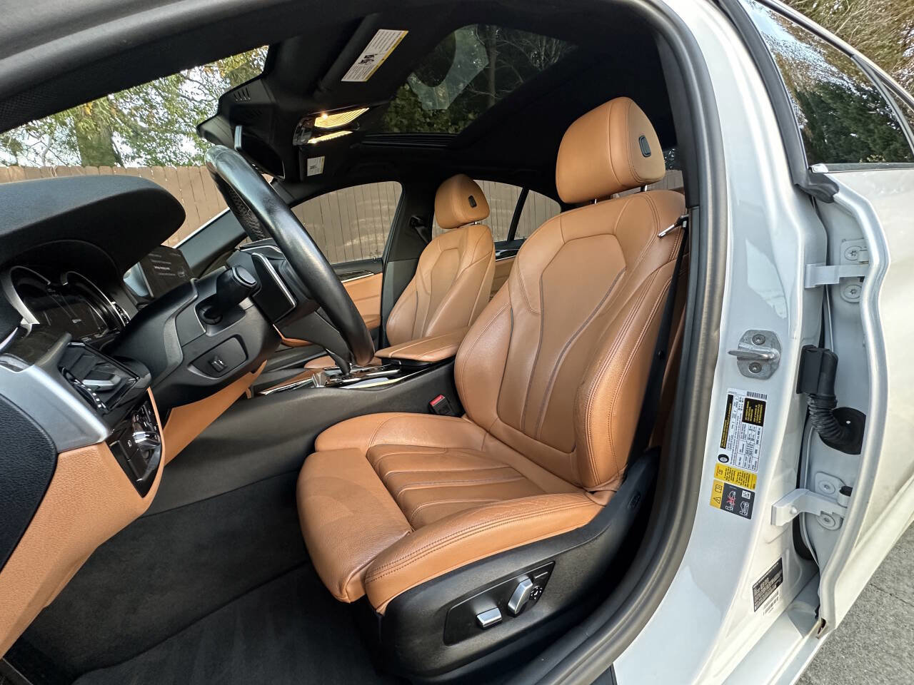 Used 2018 BMW 530e 530e iPerformance 4dr Sedan RWD image 6