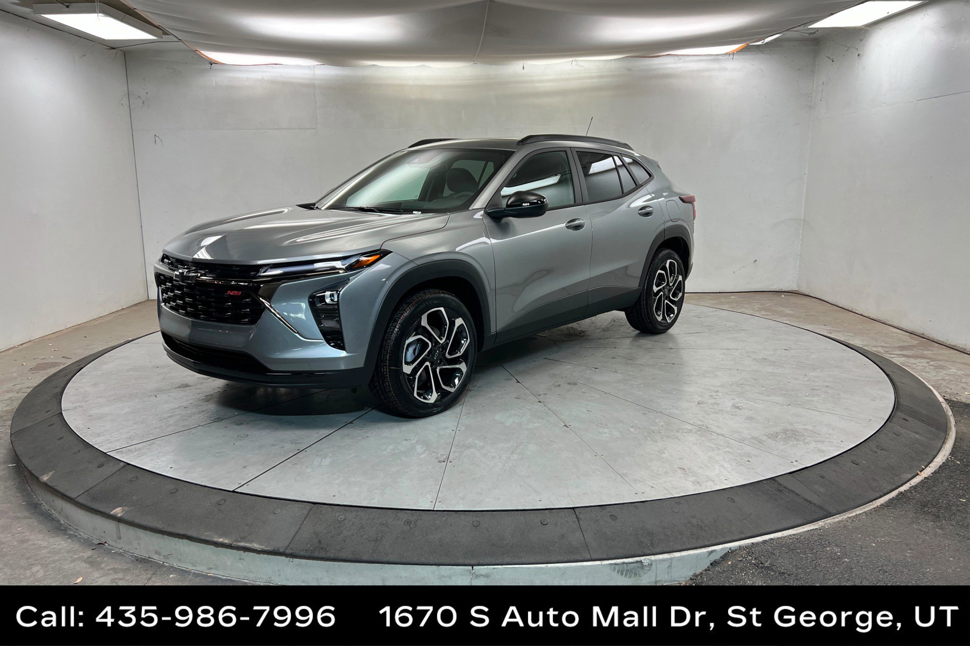 New 2026 Chevrolet Trax RS w/ Sunroof Package image 1