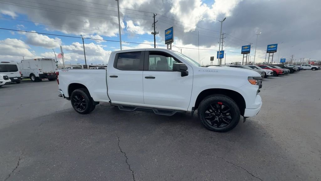 Used 2022 Chevrolet Silverado 1500 Custom AWD/4WD image 9
