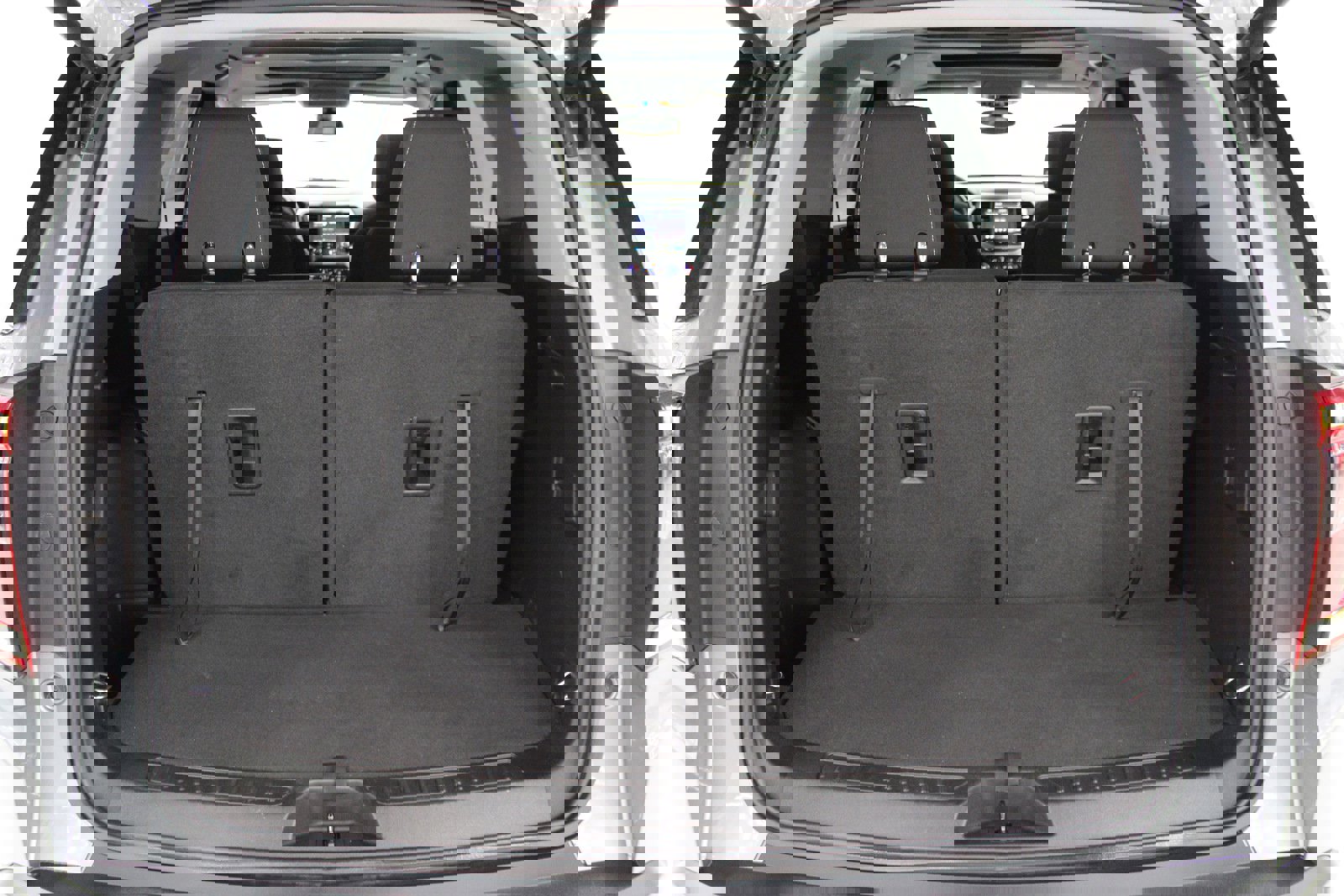 Used 2023 GMC Acadia SLE w/ Driver Convenience Package image 8