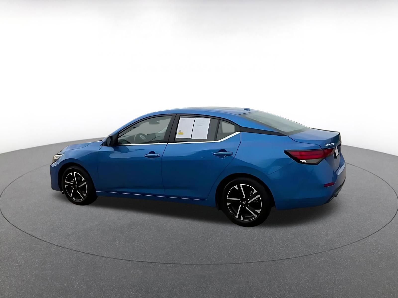 Used 2025 Nissan Sentra SV image 10