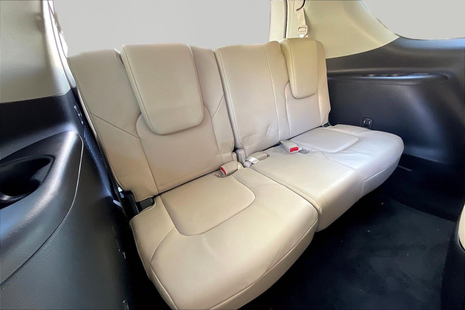 Used 2020 Nissan Armada Platinum w/ Captain's Chairs Package AWD/4WD image 26