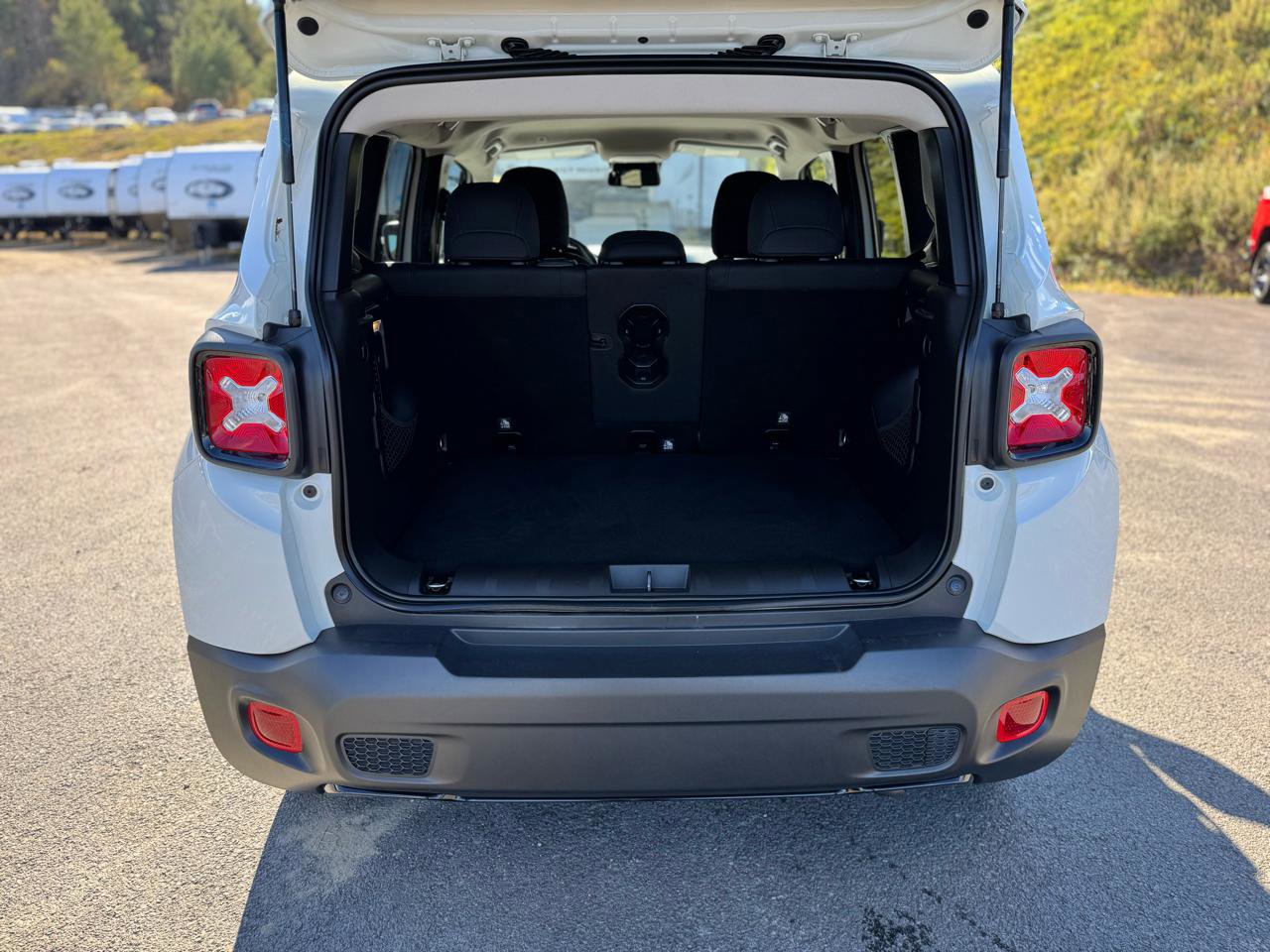 Used 2019 Jeep Renegade Altitude w/ Quick Order Package 2XM image 24