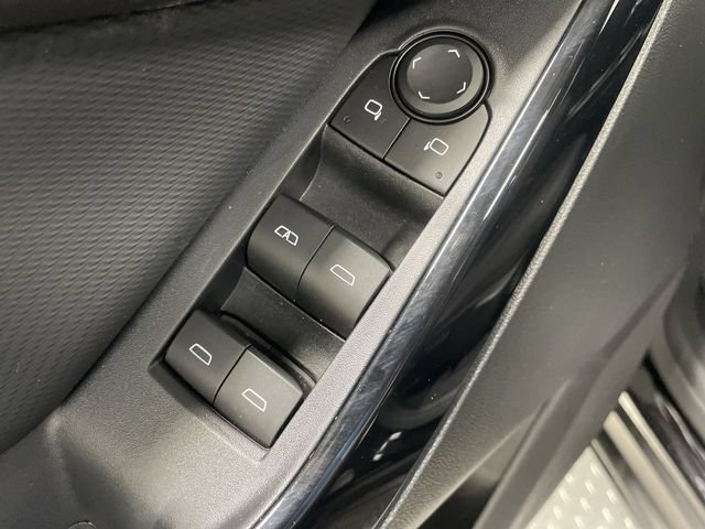 Certified 2026 Chevrolet Equinox LT FWD image 13