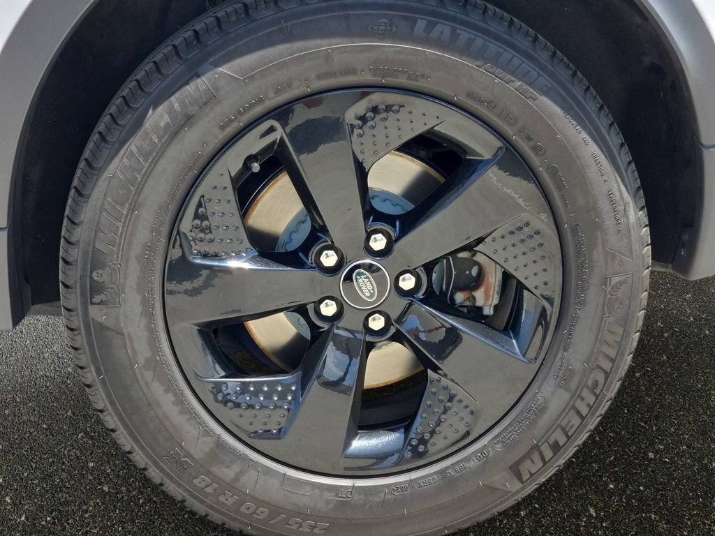 Certified 2023 Land Rover Discovery Sport S AWD/4WD image 33