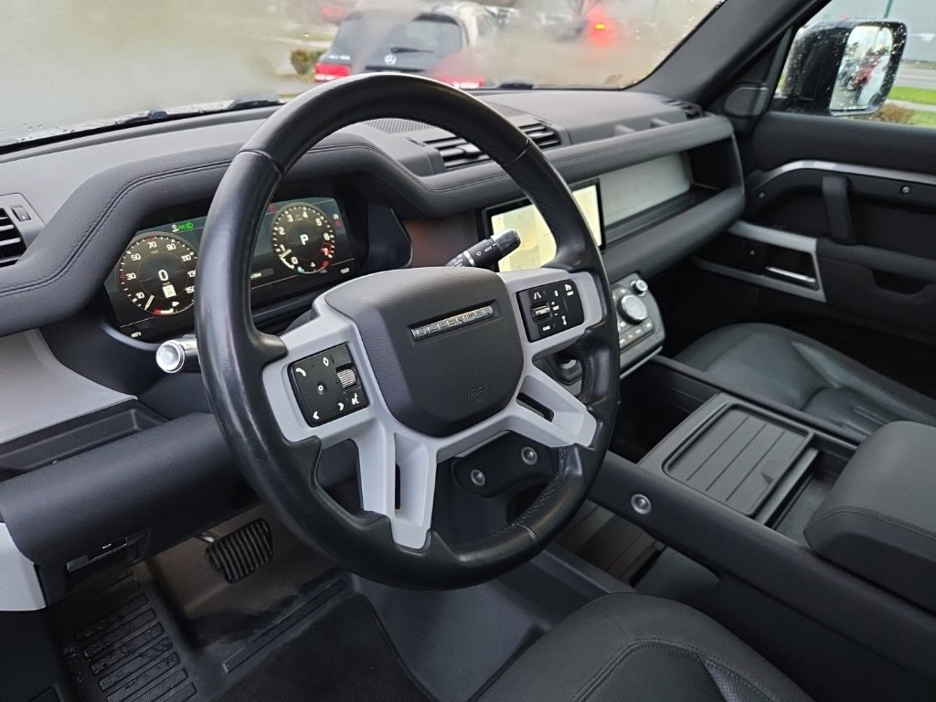 Used 2021 Land Rover Defender 110 SE image 12