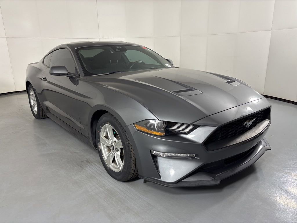 Used 2022 Ford Mustang Coupe image 2
