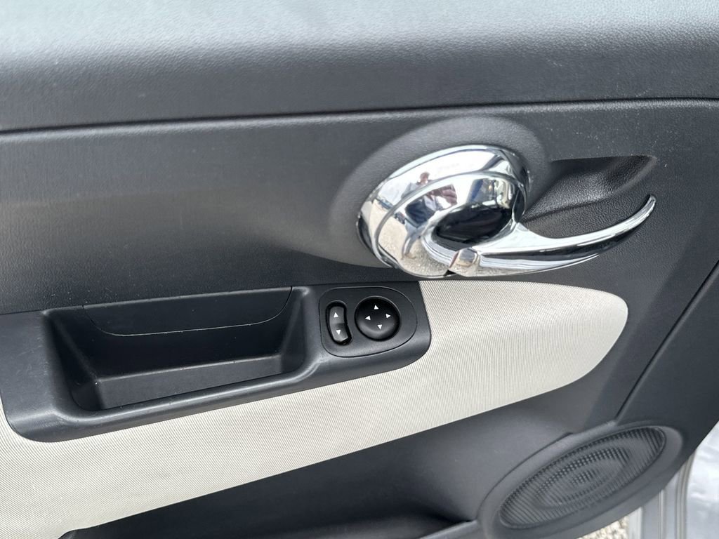 Used 2017 FIAT 500 Pop image 11