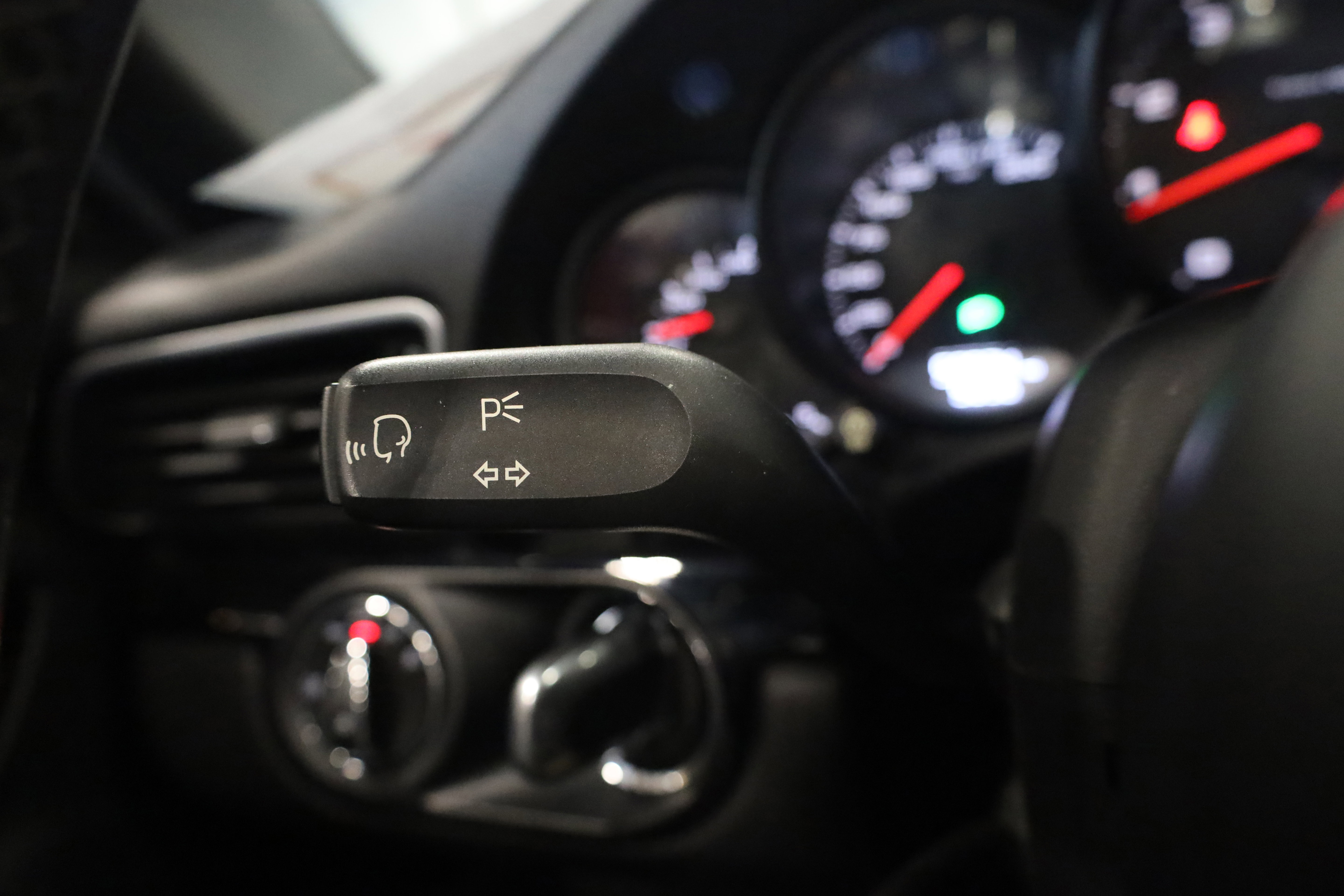 Used 2017 Porsche 911 Carrera 4S image 21