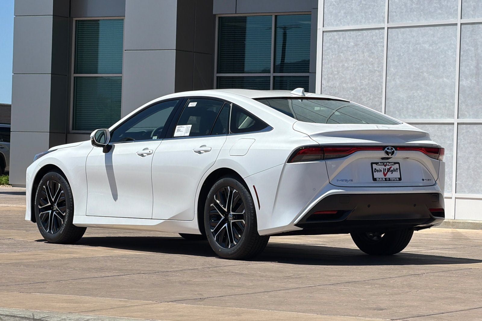 New 2026 Toyota Mirai RWD image 6