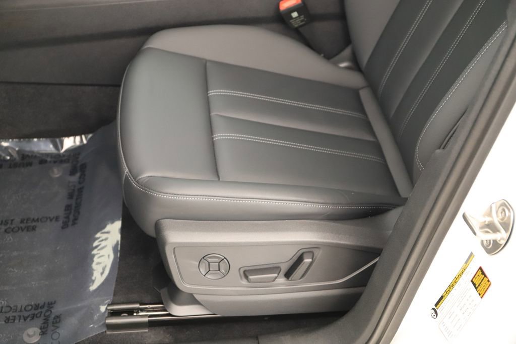 New 2025 Audi Q5 Premium image 24