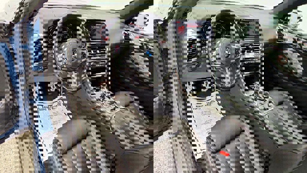 Used 2019 BMW M850i xDrive Convertible image 13