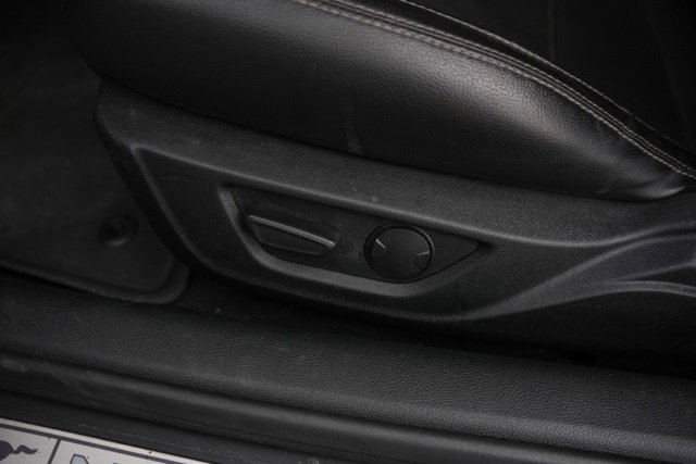 Used 2020 Ford Mustang GT Premium w/ Black Accent Package RWD image 17
