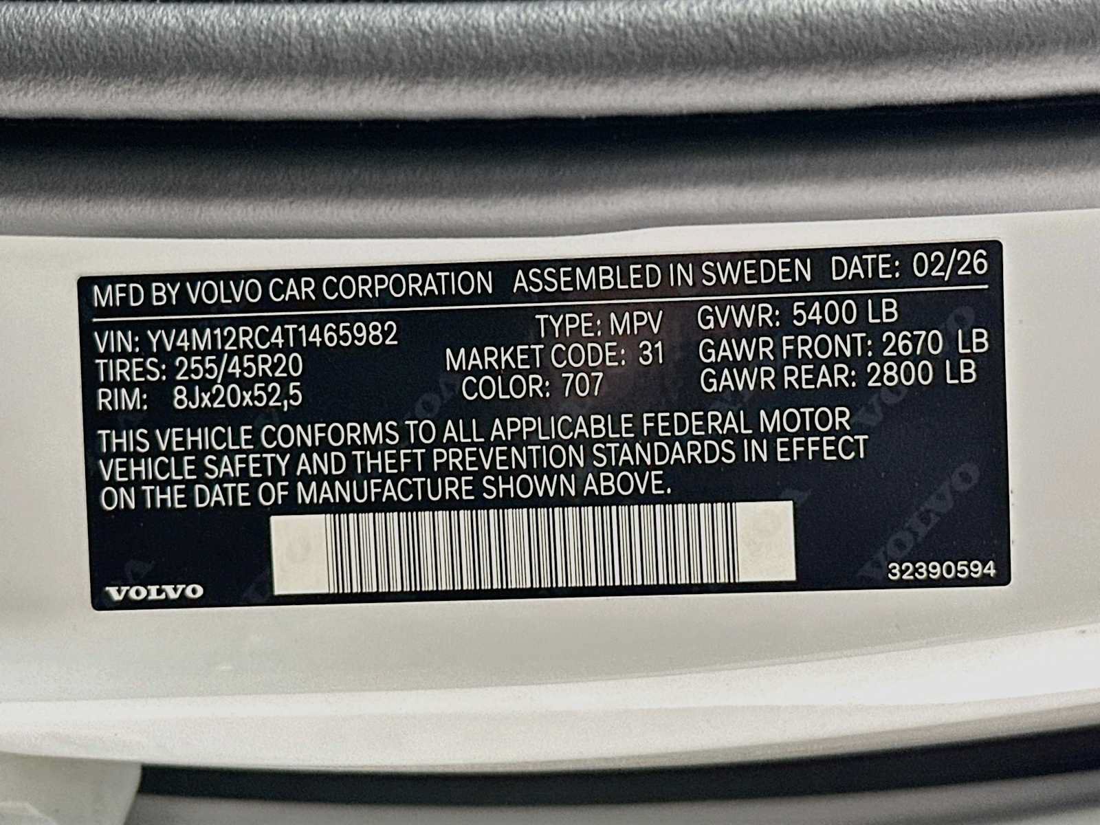 New 2026 Volvo XC60 B5 Plus w/ Climate Package PRO AWD/4WD image 28