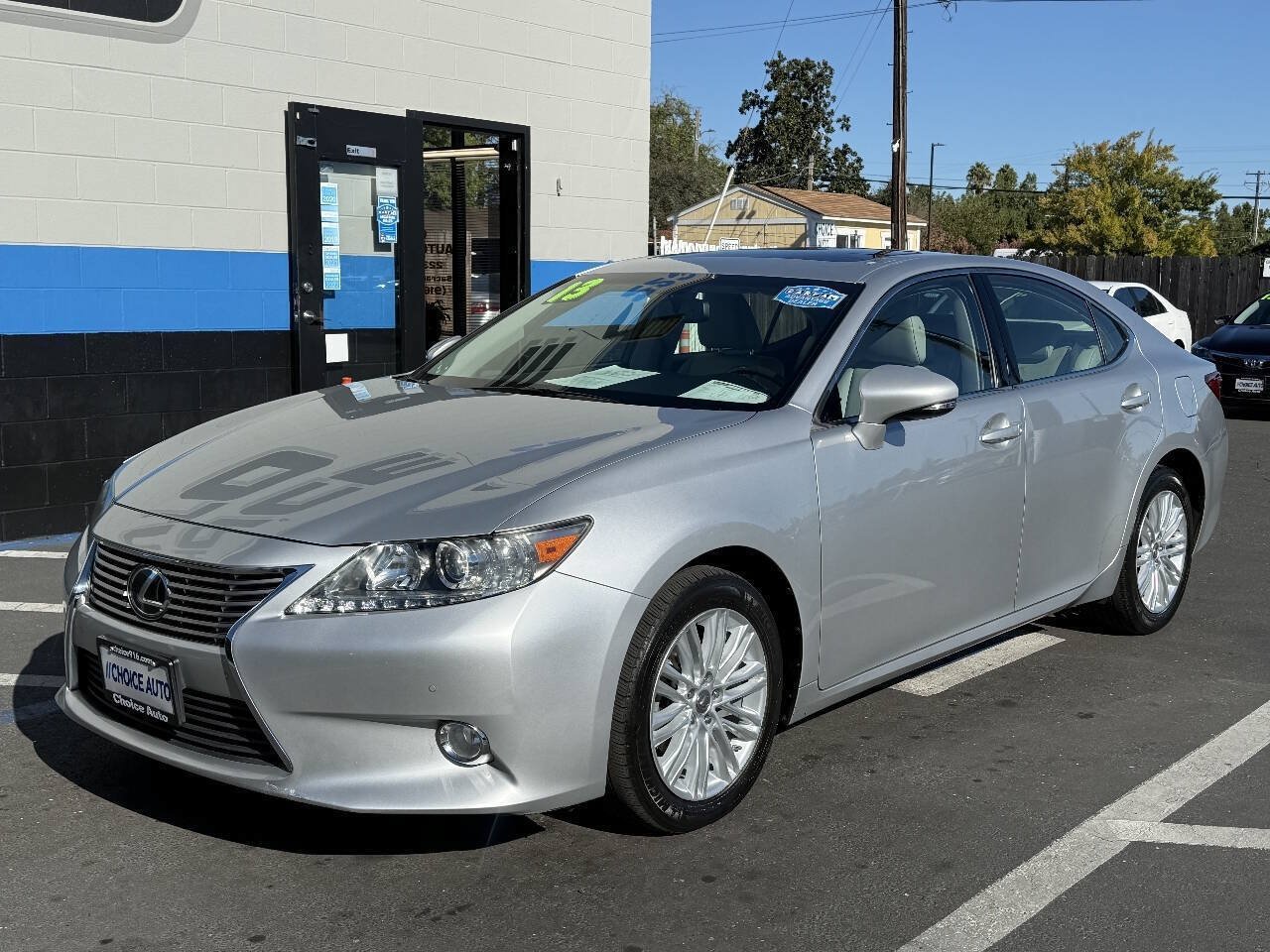 Used 2013 Lexus ES 350 w/ Premium Pkg FWD image 3