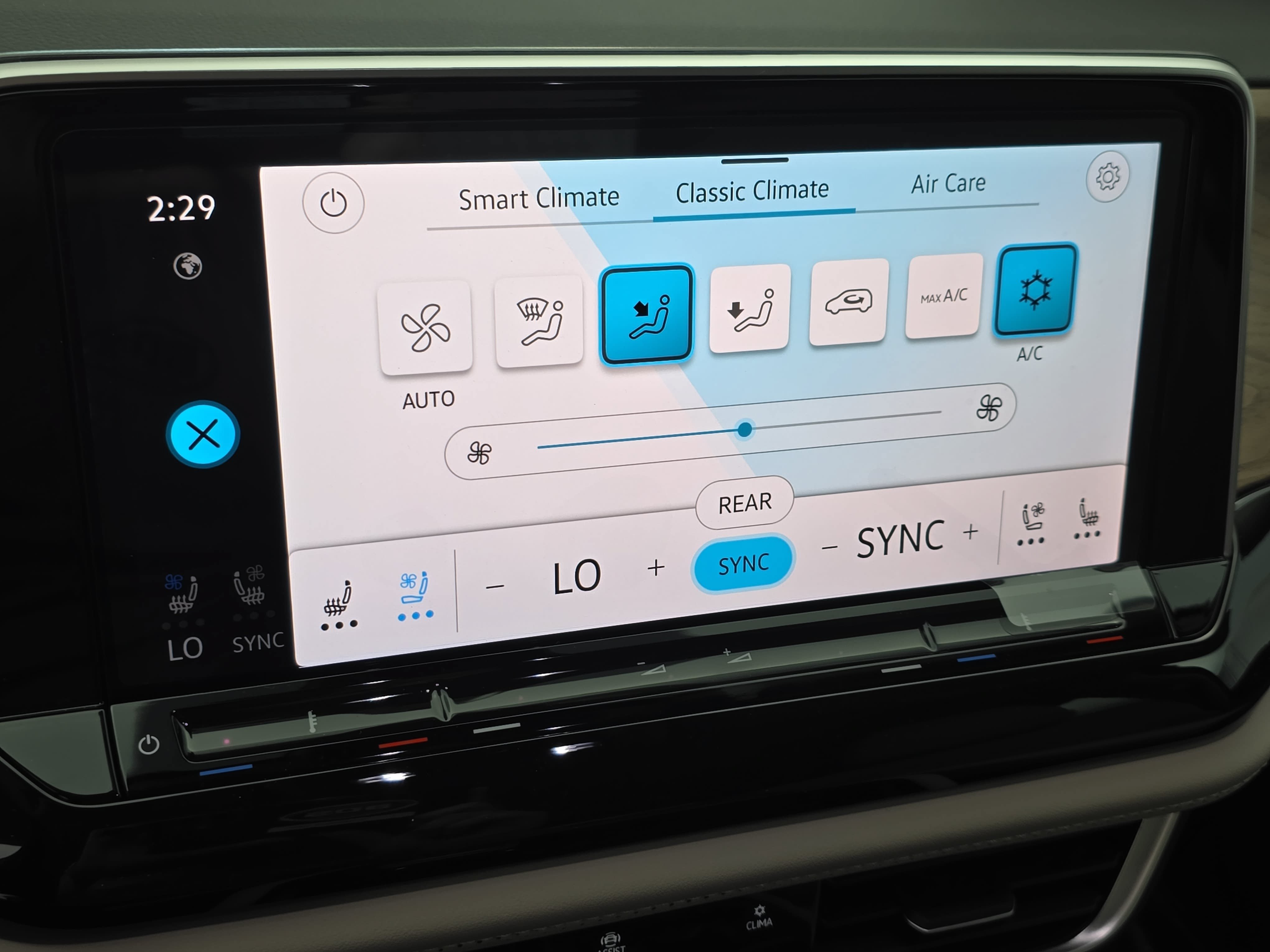 New 2026 Volkswagen Atlas SE AWD/4WD image 25