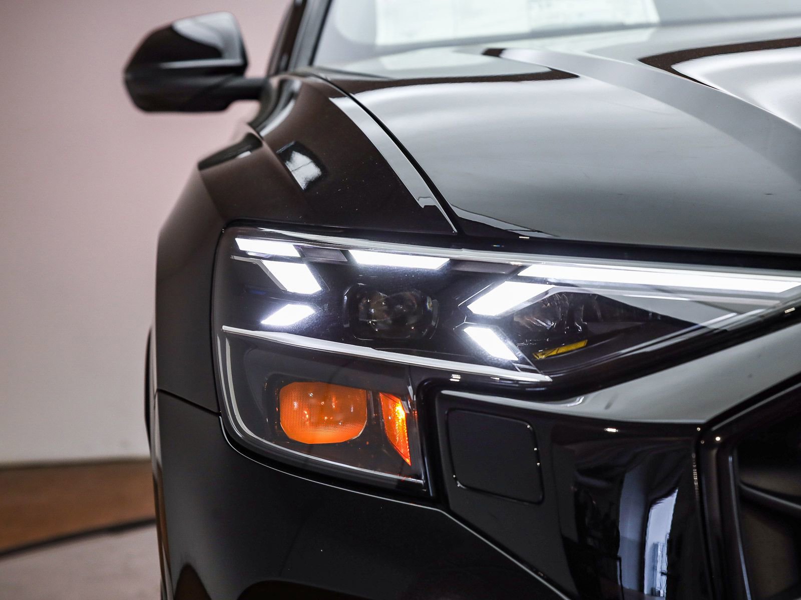 New 2026 Audi SQ8 Prestige image 9
