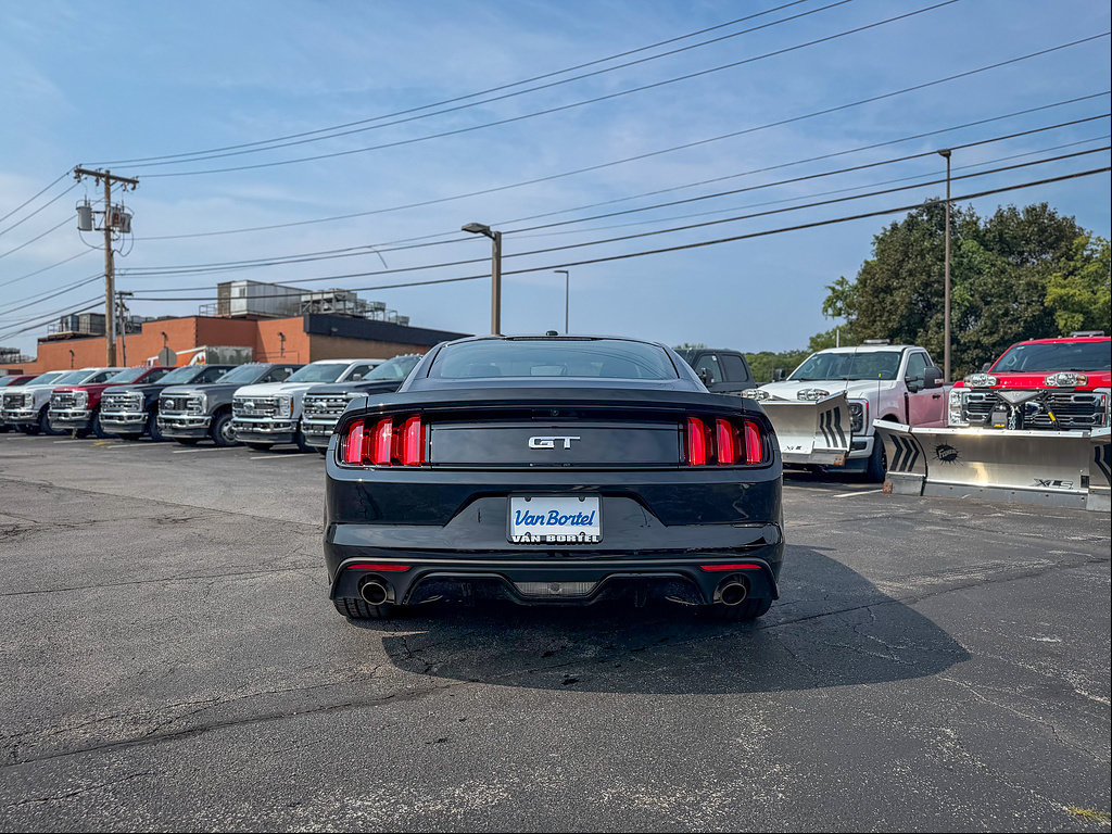 Used 2017 Ford Mustang GT Premium w/ GT Performance Package RWD image 6