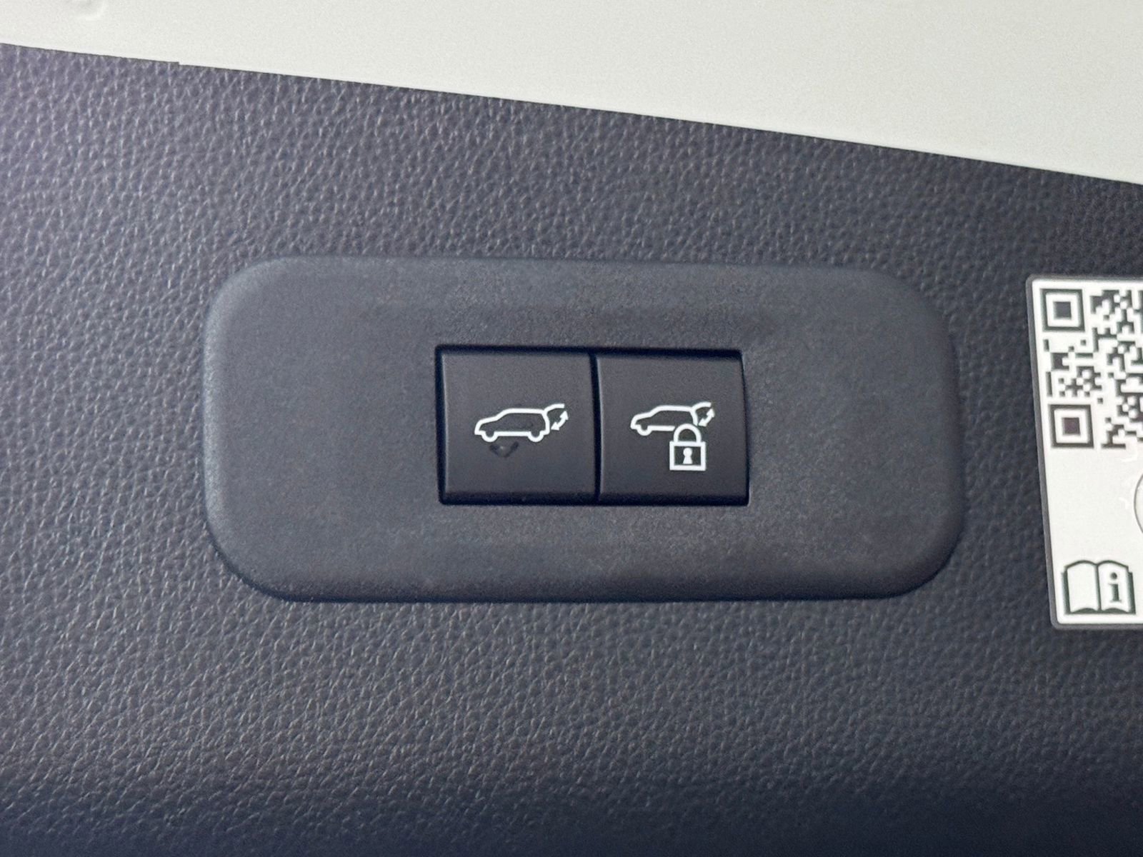 New 2026 Toyota Crown Signia image 12