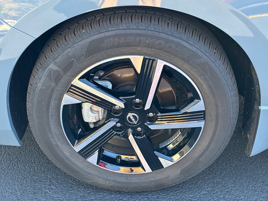 Certified 2025 Nissan Sentra SV FWD image 12