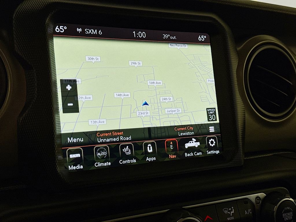 Certified 2021 Jeep Gladiator Willys image 18