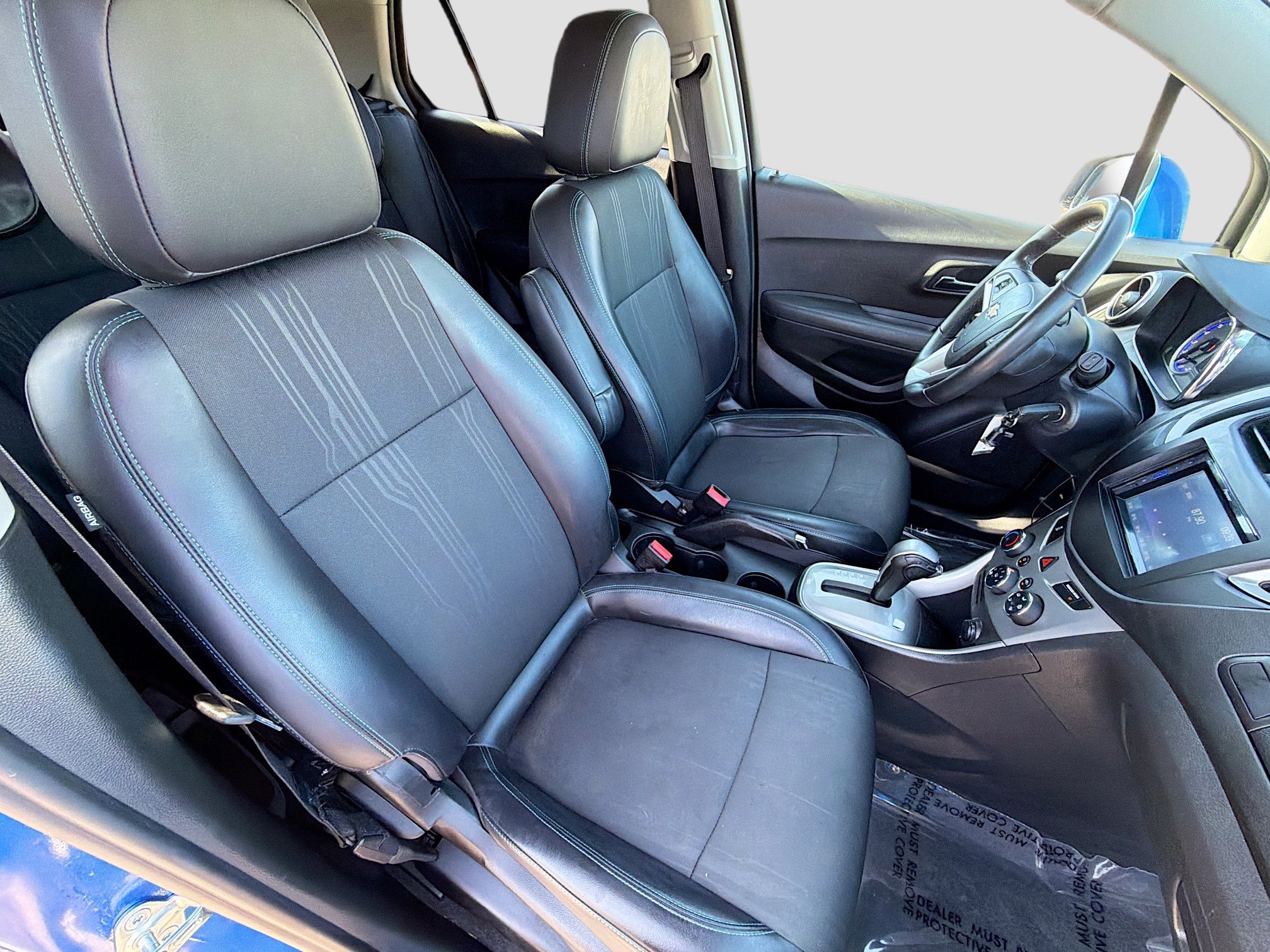 Used 2016 Chevrolet Trax LT w/ LT Sun and Sound Package FWD image 10