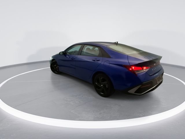 Used 2026 Hyundai Elantra Sport image 2