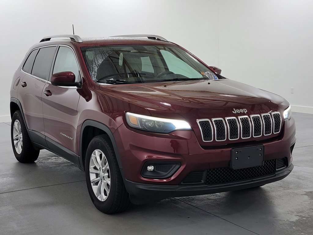 Used 2019 Jeep Cherokee Latitude w/ Popular Appearance Group AWD/4WD image 2