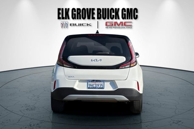 Used 2023 Kia Soul LX w/ Option Group 015 image 5