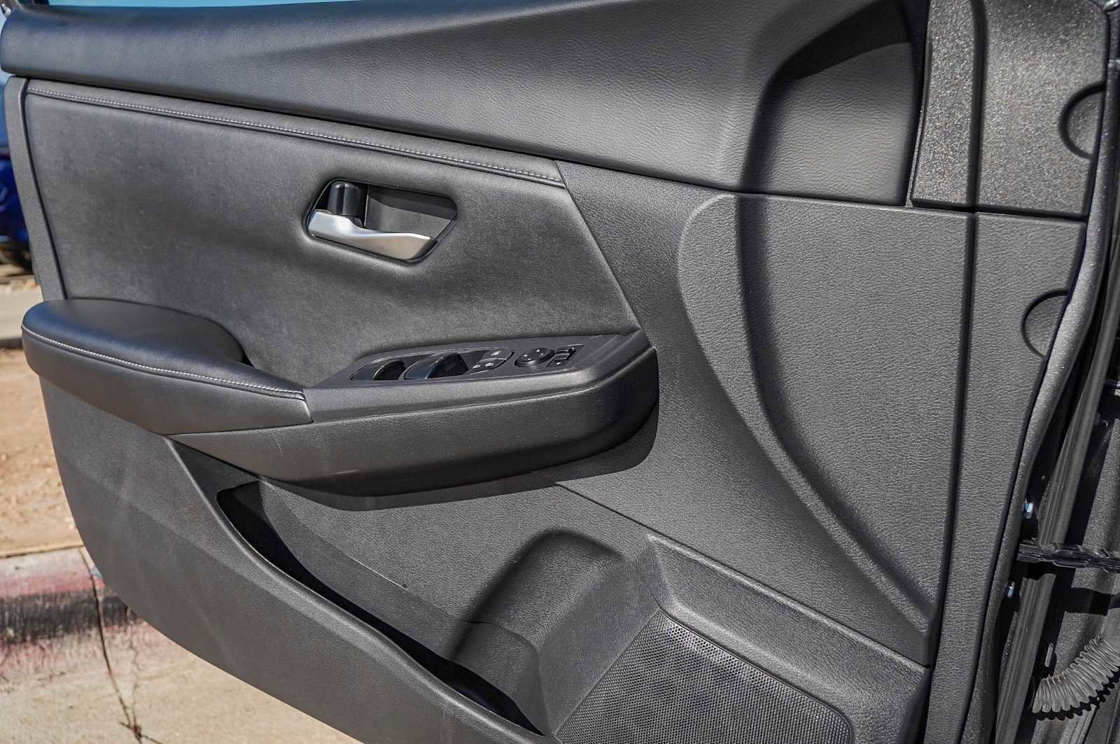 Used 2024 Nissan Sentra SV image 22