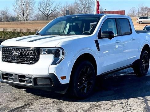 New 2026 Ford Maverick Lariat image 1