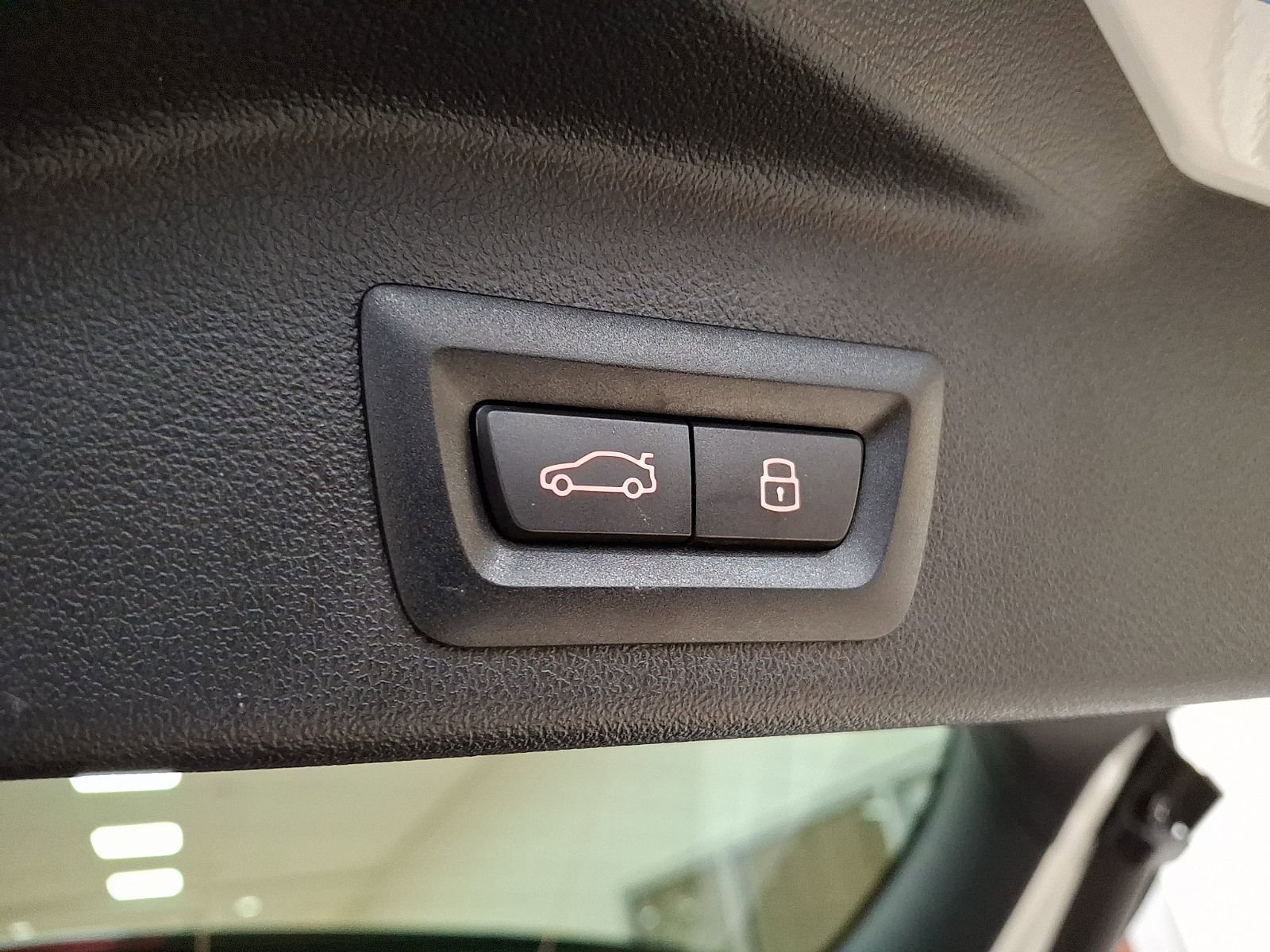 Used 2026 BMW X5 xDrive40i w/ Premium Package image 27