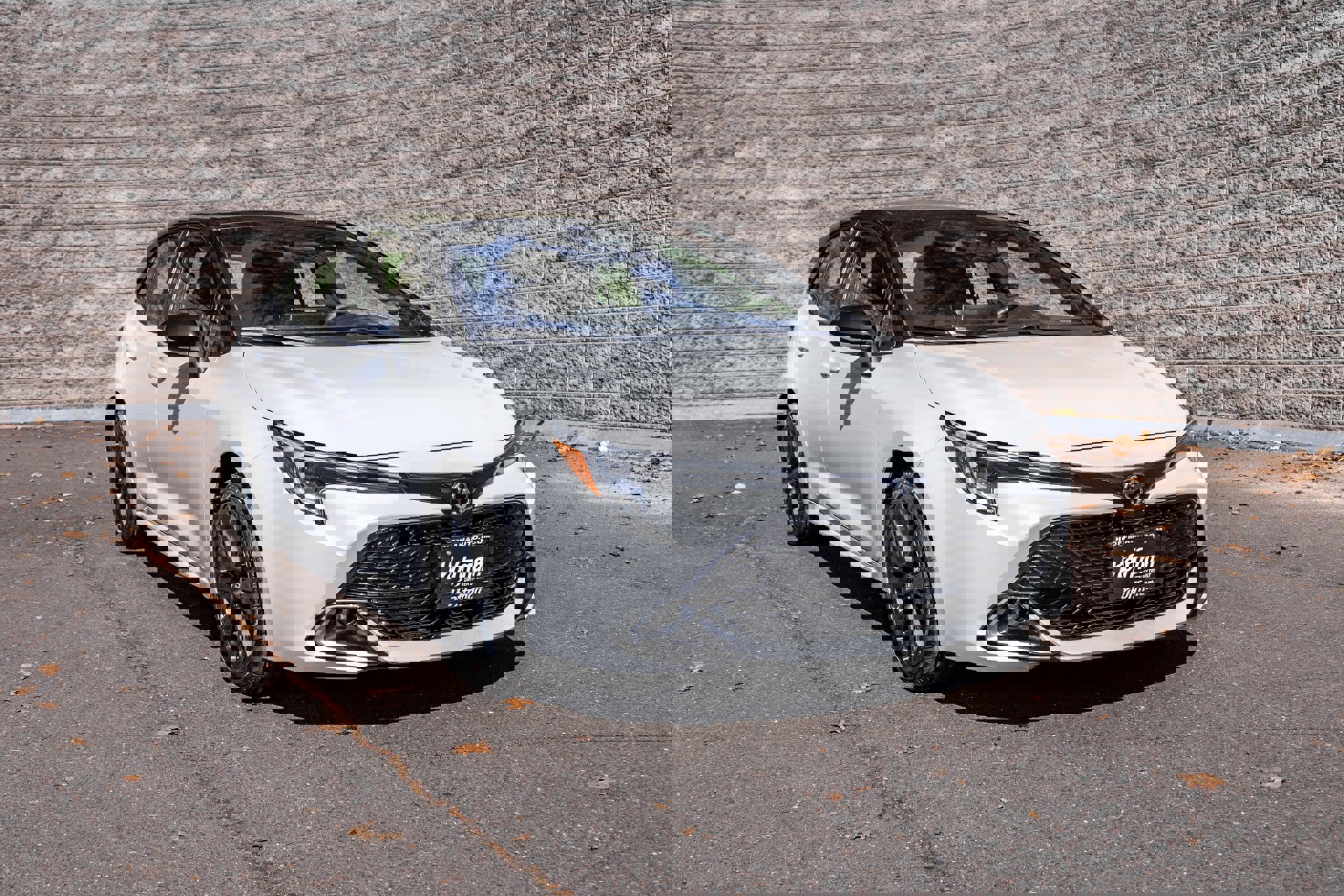 Used 2025 Toyota Corolla XSE image 2