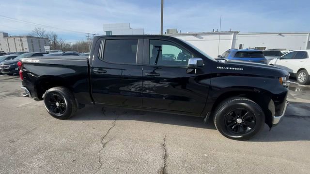 Used 2022 Chevrolet Silverado 1500 LT image 3