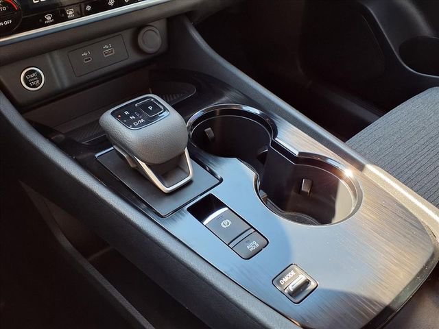 Used 2023 Nissan Rogue SV image 25