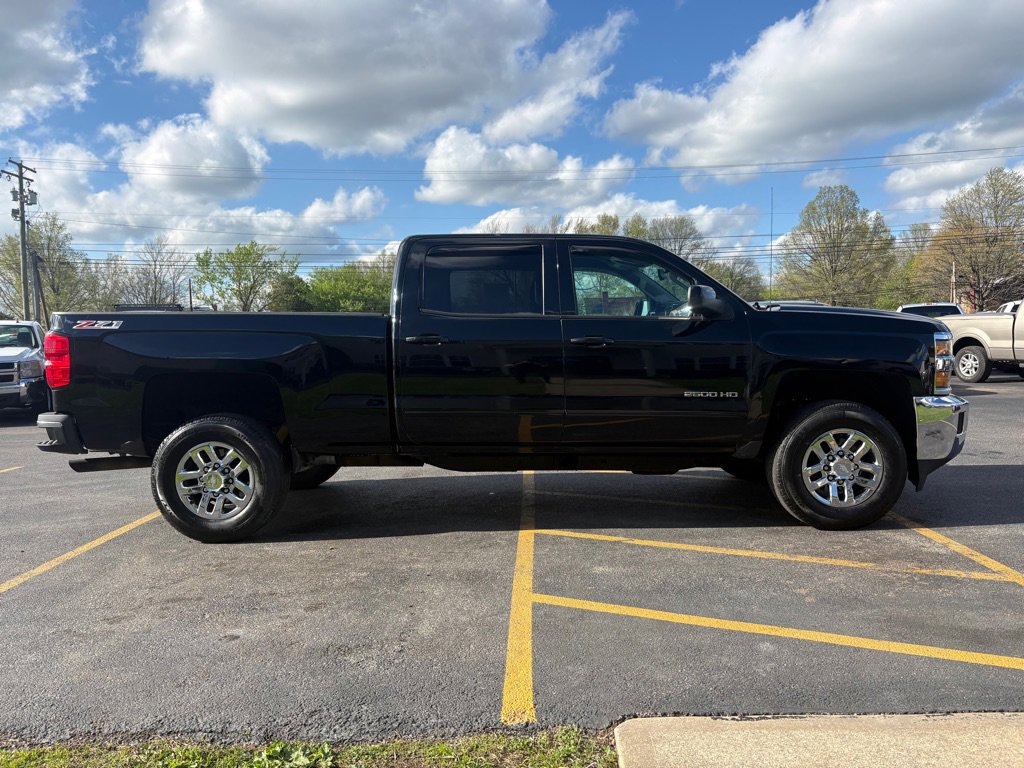 Used 2015 Chevrolet Silverado 2500 LT w/ LT Convenience Package AWD/4WD image 5