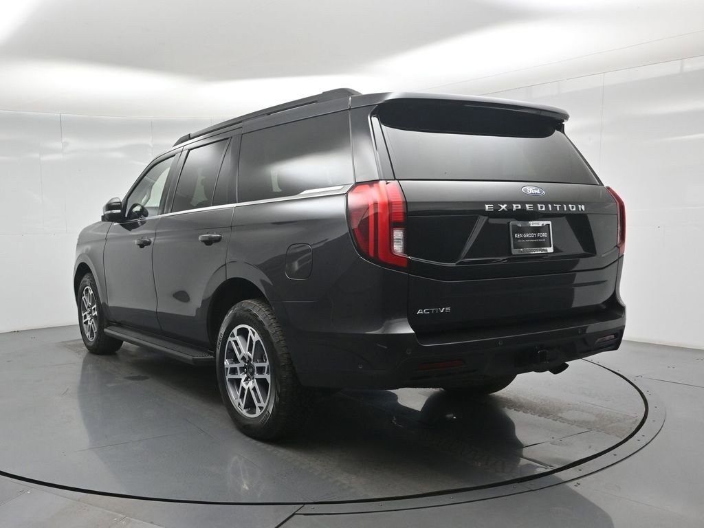 Certified 2025 Ford Expedition Active AWD/4WD image 28