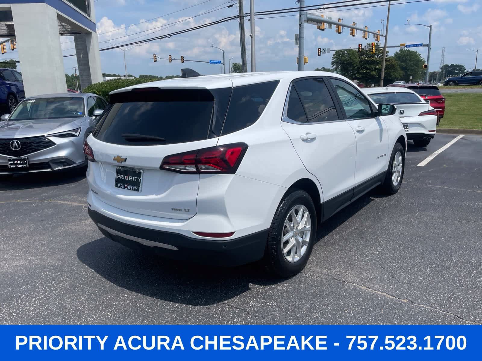 Used 2024 Chevrolet Equinox LT AWD/4WD image 5