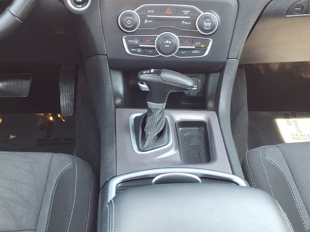 Used 2022 Dodge Charger SXT RWD image 19