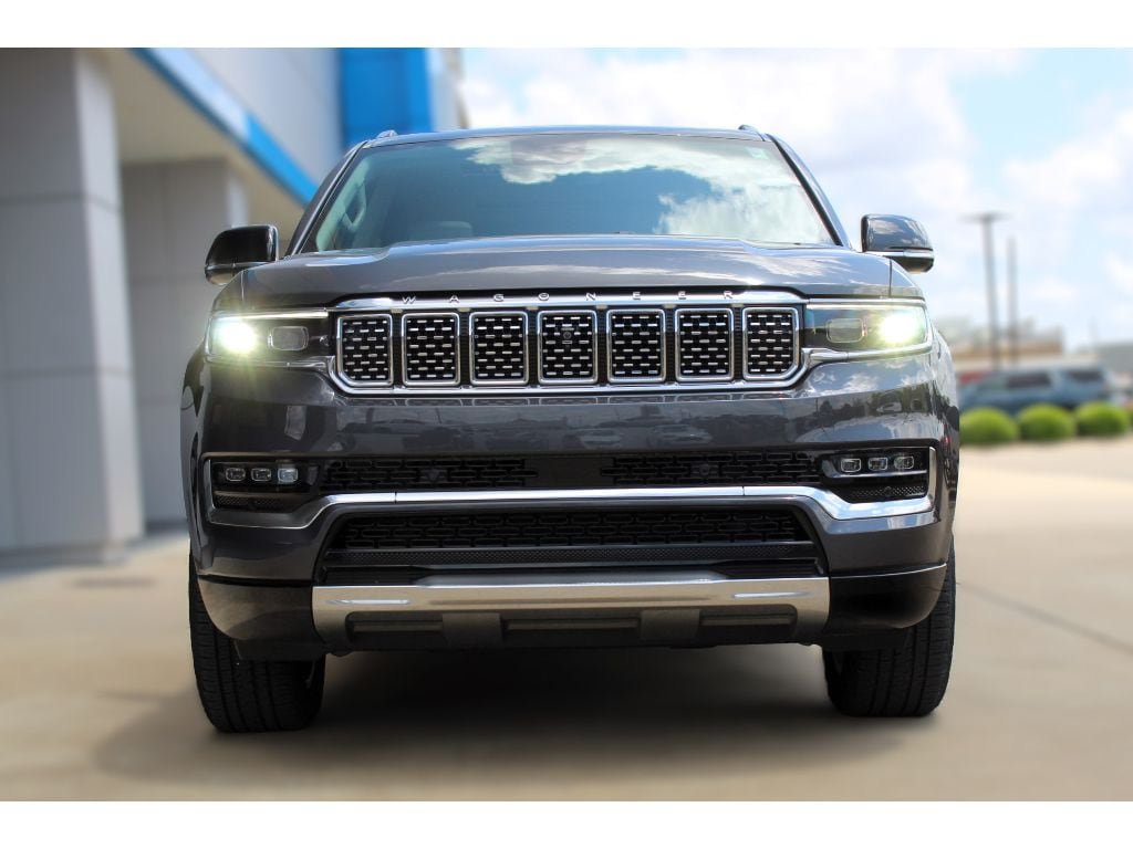 New 2024 Jeep Grand Wagoneer L 4WD image 3