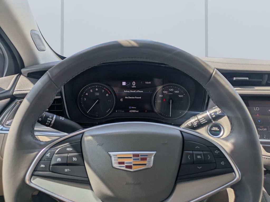 Used 2022 Cadillac XT5 Premium Luxury w/ Technology Package FWD image 31