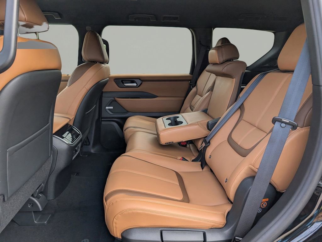 New 2025 Nissan Armada SL image 15