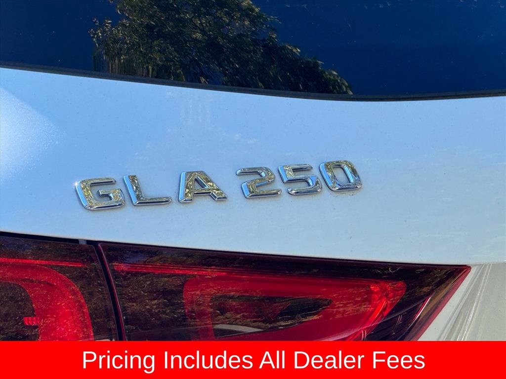 Used 2023 Mercedes-Benz GLA 250 4MATIC w/ Premium Package image 7