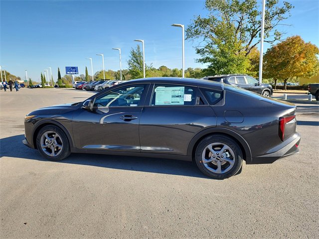 New 2025 Kia K4 LXS image 6