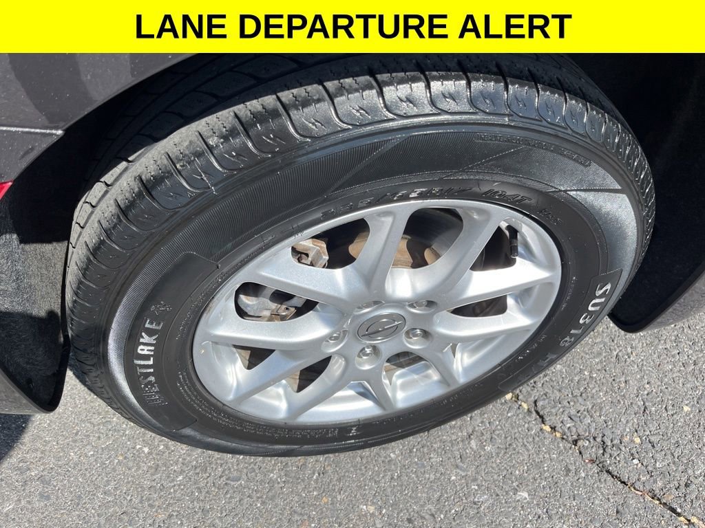 Used 2023 Chrysler Pacifica Touring-L FWD image 10