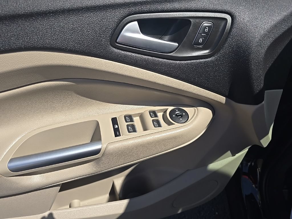 Used 2019 Ford Escape SEL AWD/4WD image 10